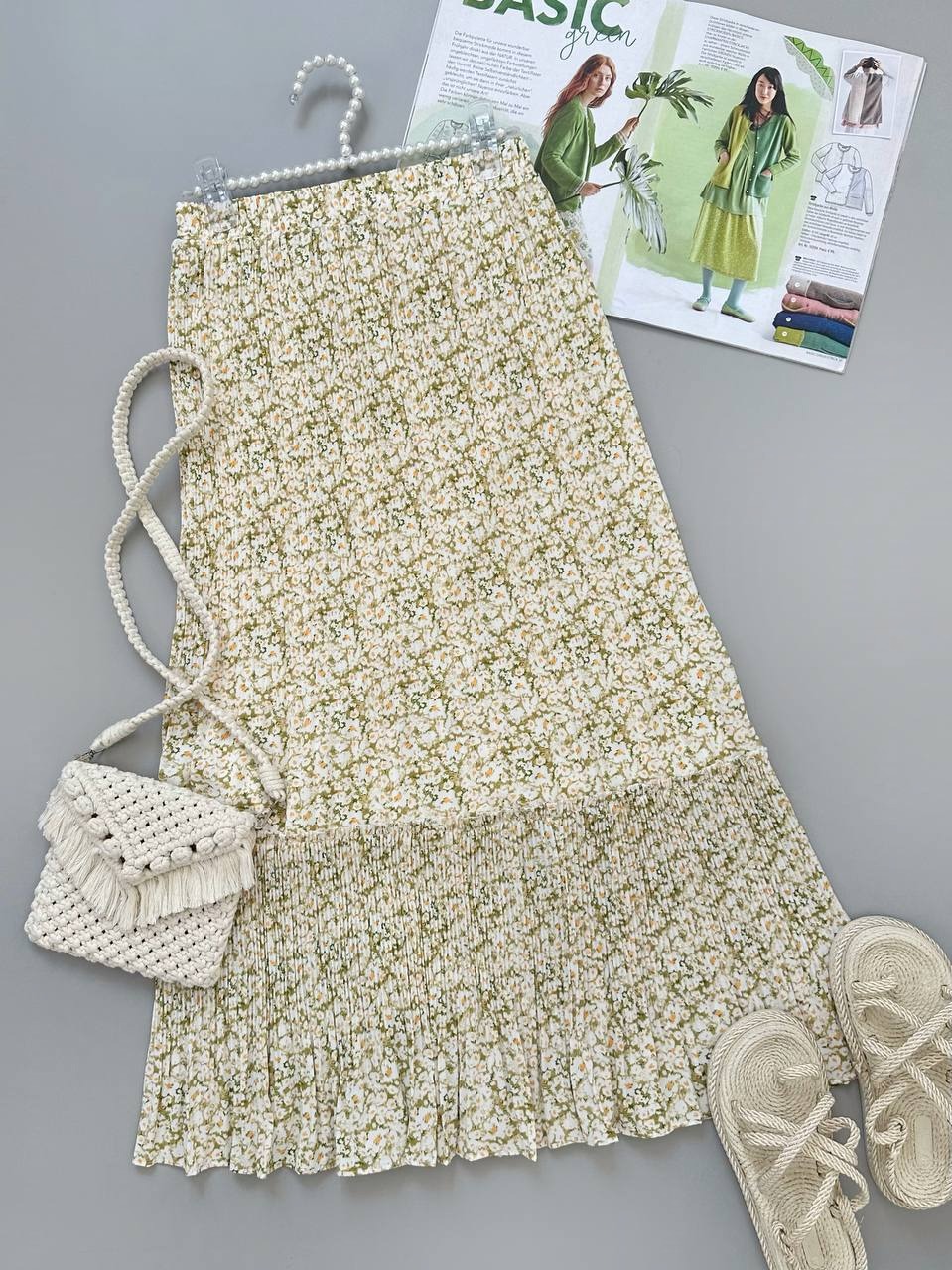 دامن پلیسه گل ریز تکرنگ کد 4049