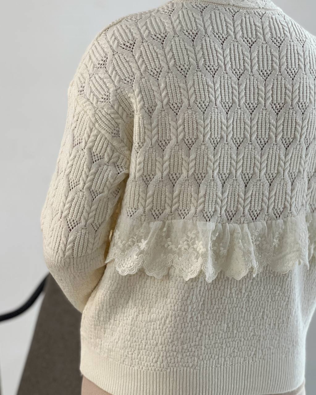 پلیور بافت نوار دانتل توپی کد 4072