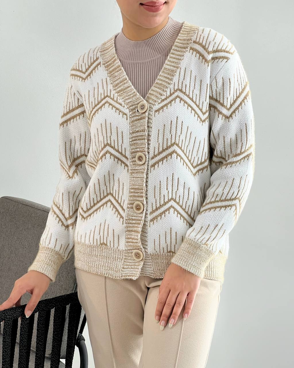 ژاکت بافت جلو دکمه دو رنگ کد 4091