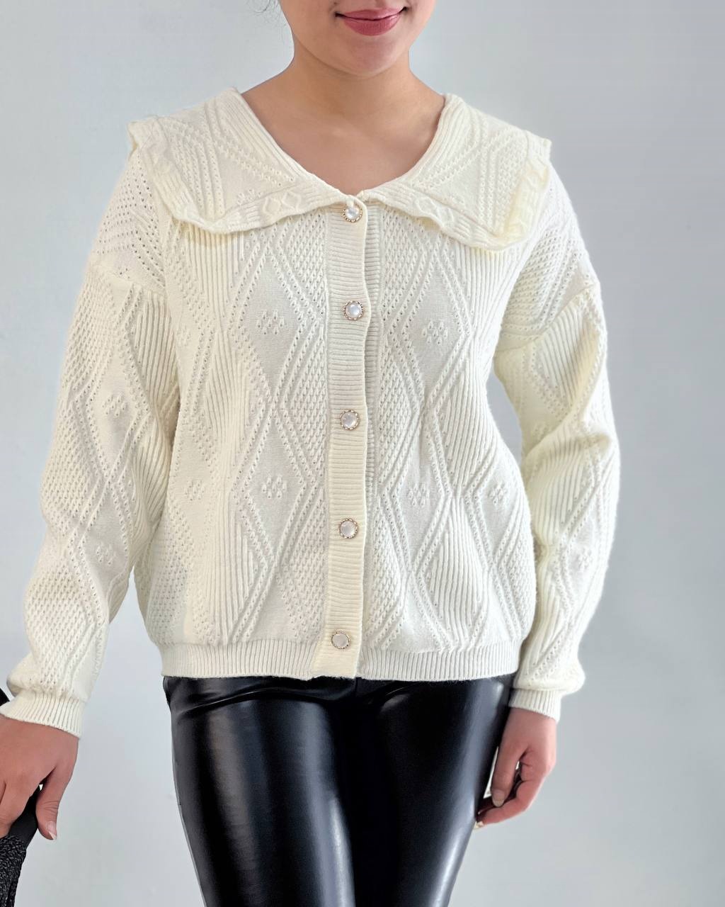 ژاکت بافت طرح برجسته جلو دکمه کد 4111