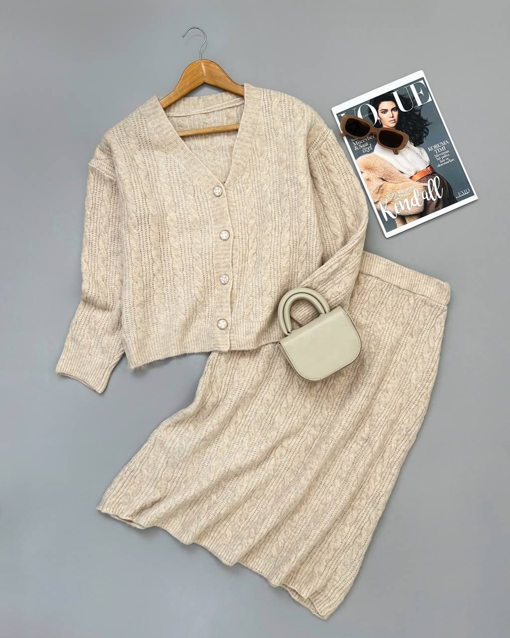 ست ژاکت بافت بهمراه دامن کد 4123