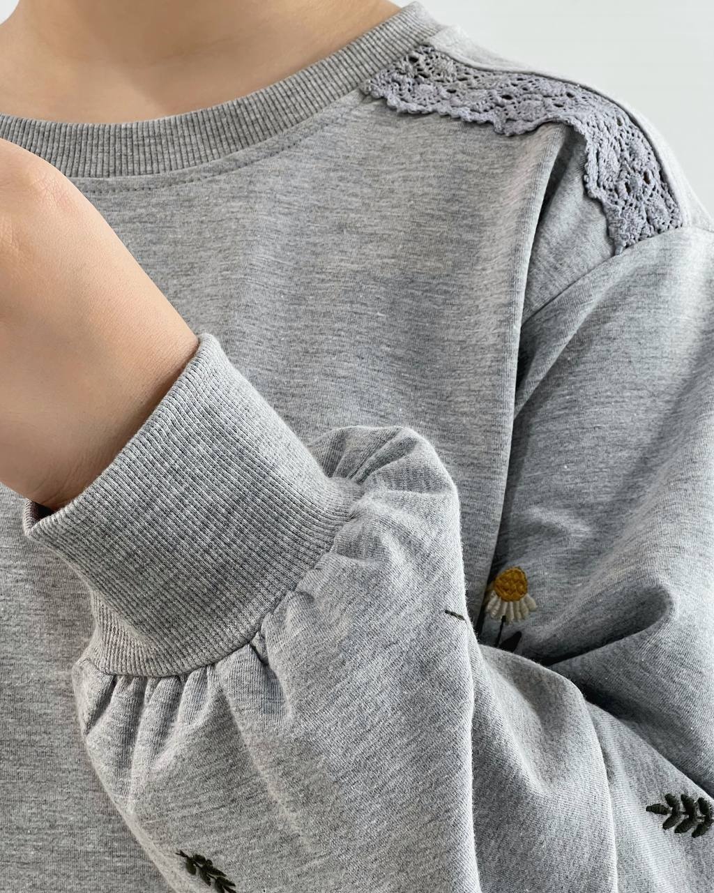 بلوز آستین پف گلدوزی کد 4181