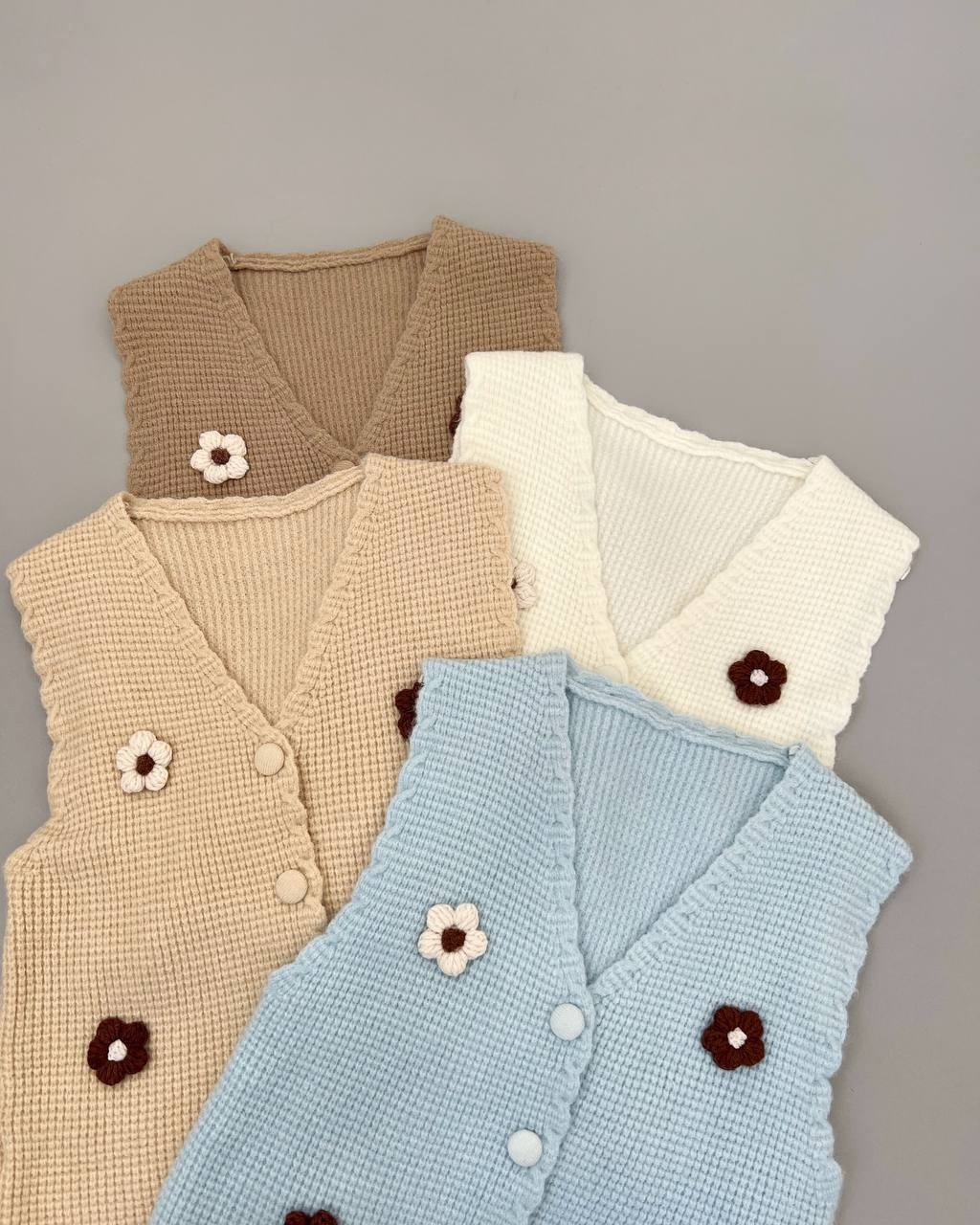 جلیقه بافت گل برجسته کد 4205