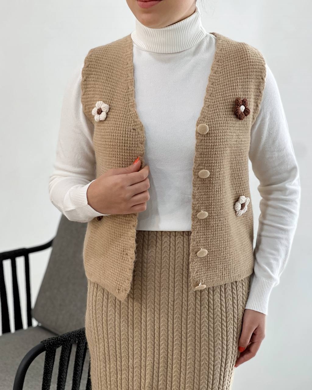 جلیقه بافت گل برجسته کد 4205