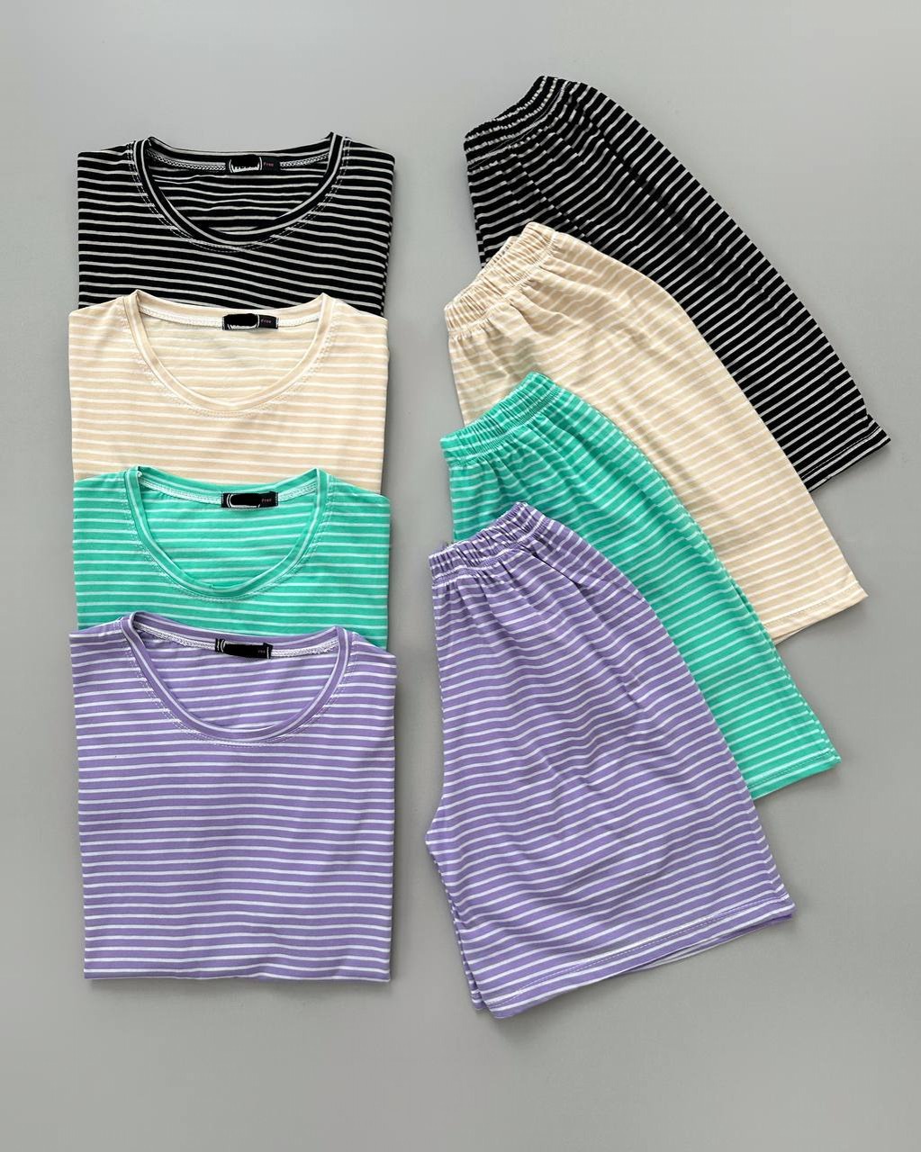 ست تیشرت بغل گره بهمراه شلوارک کد 4214