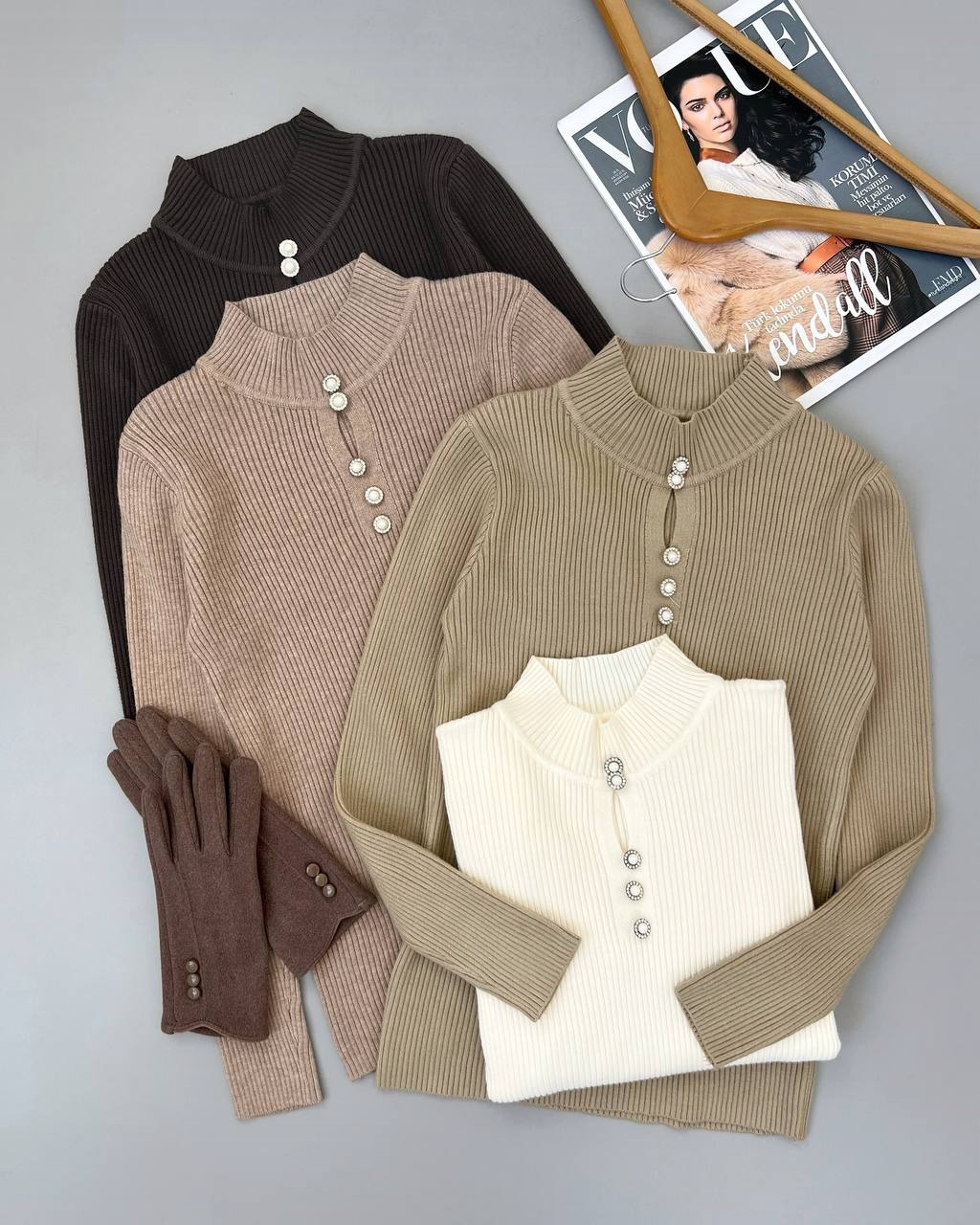 پلیور بافت ساده یقه سه سانت کد 4270