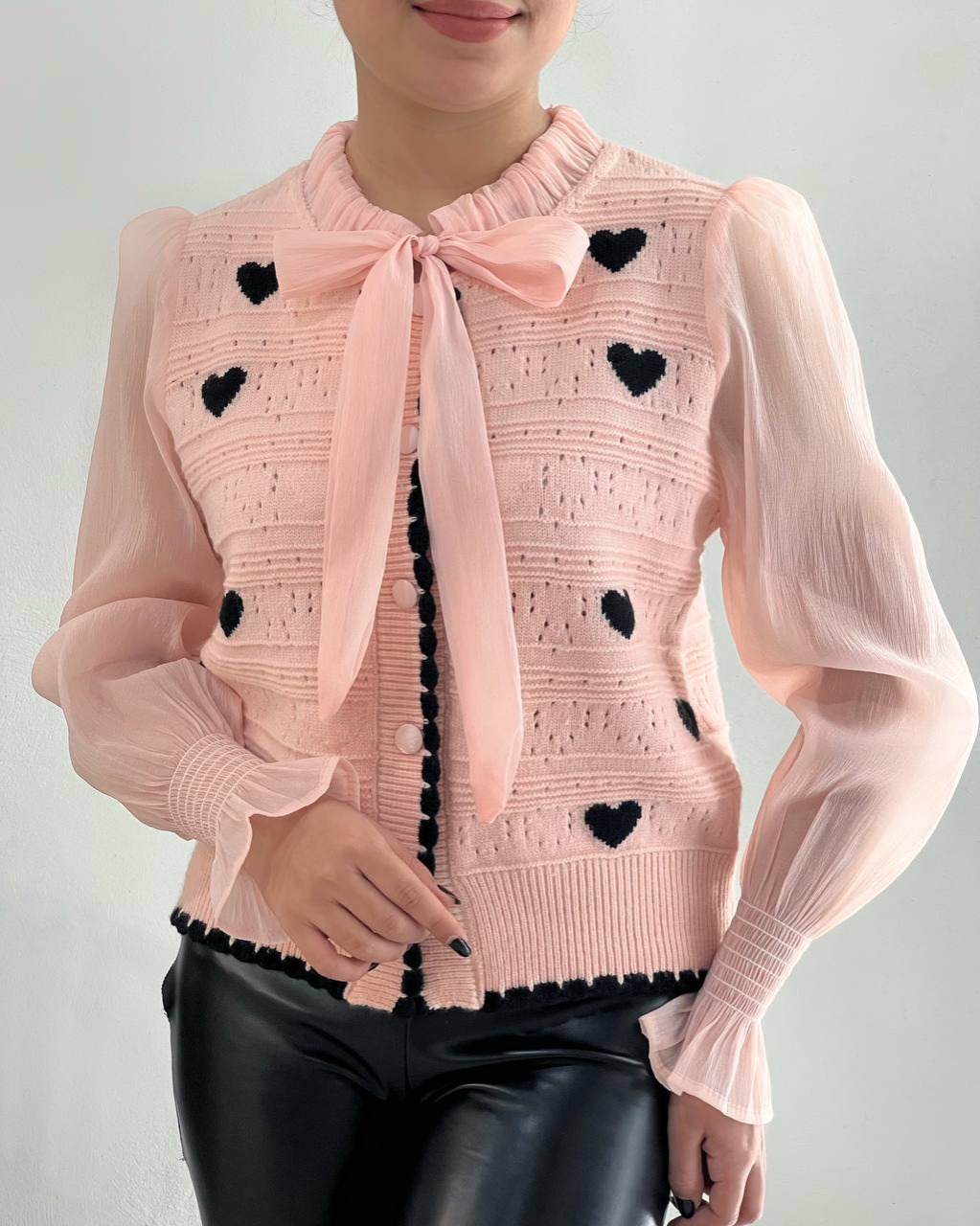 ژاکت بافت جلو دکمه قلب کد 4346