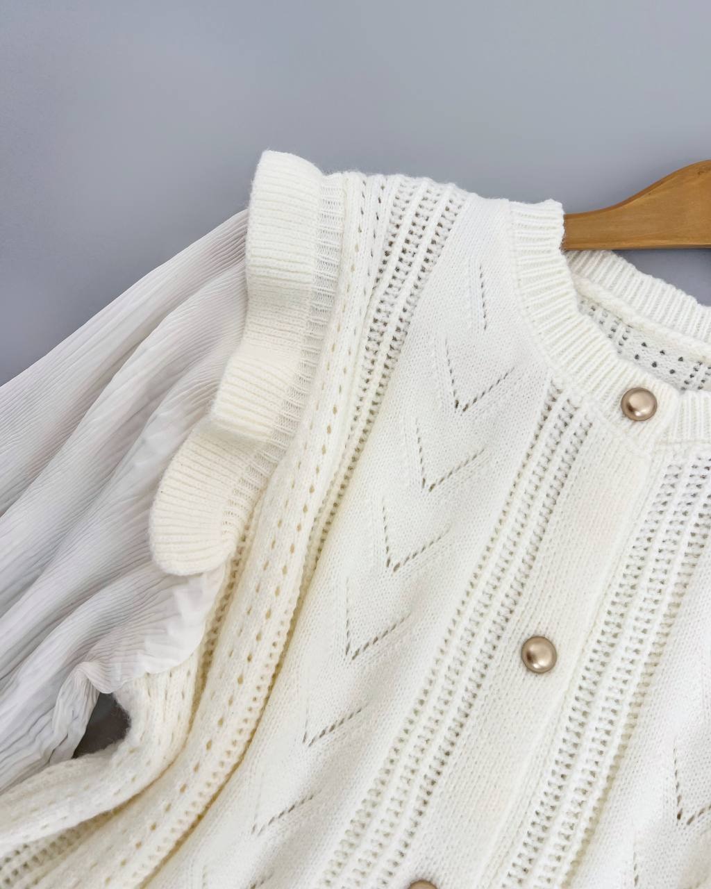 ژاکت بافت جلو دکمه آستین پلیسه کد 4352