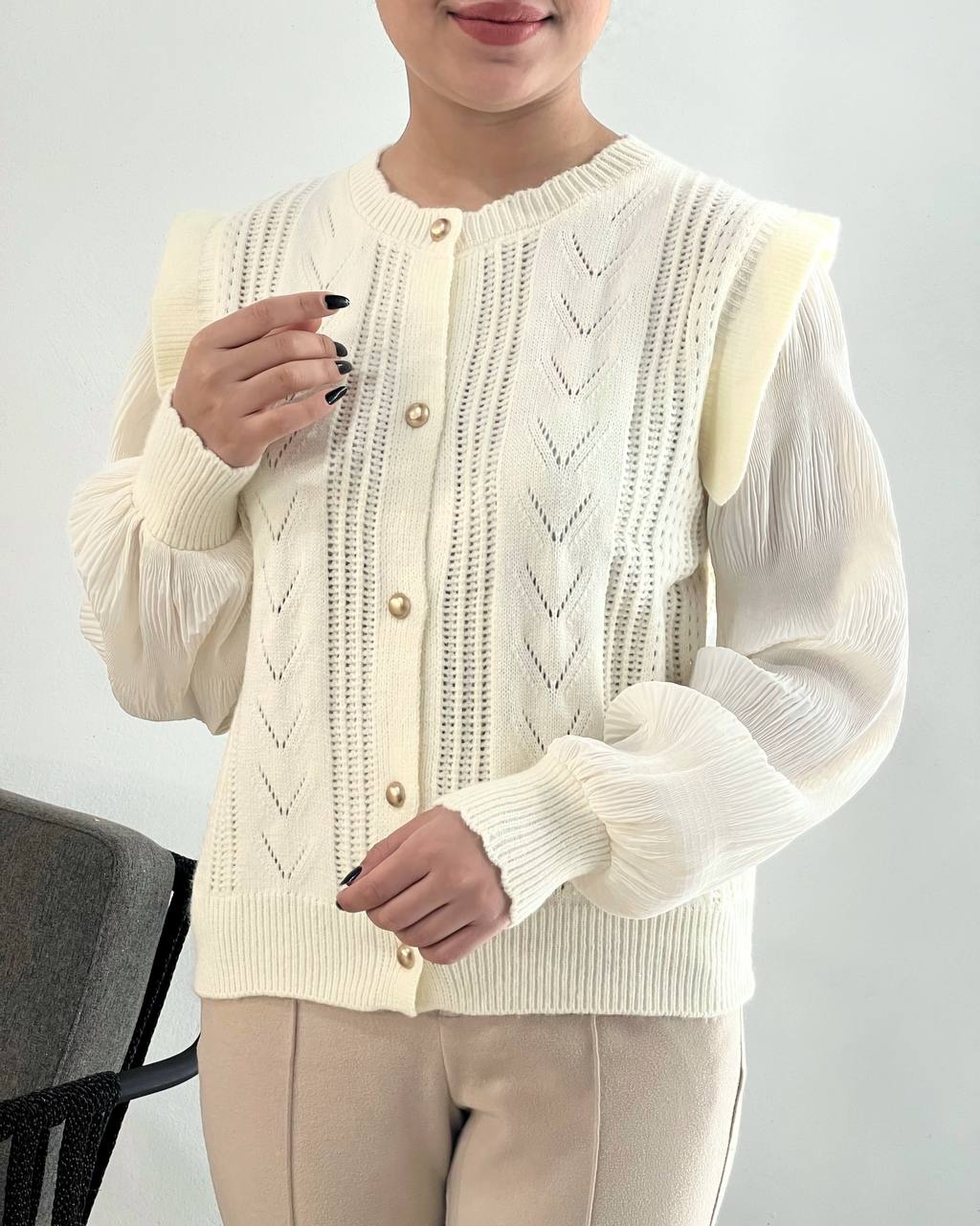 ژاکت بافت جلو دکمه آستین پلیسه کد 4352