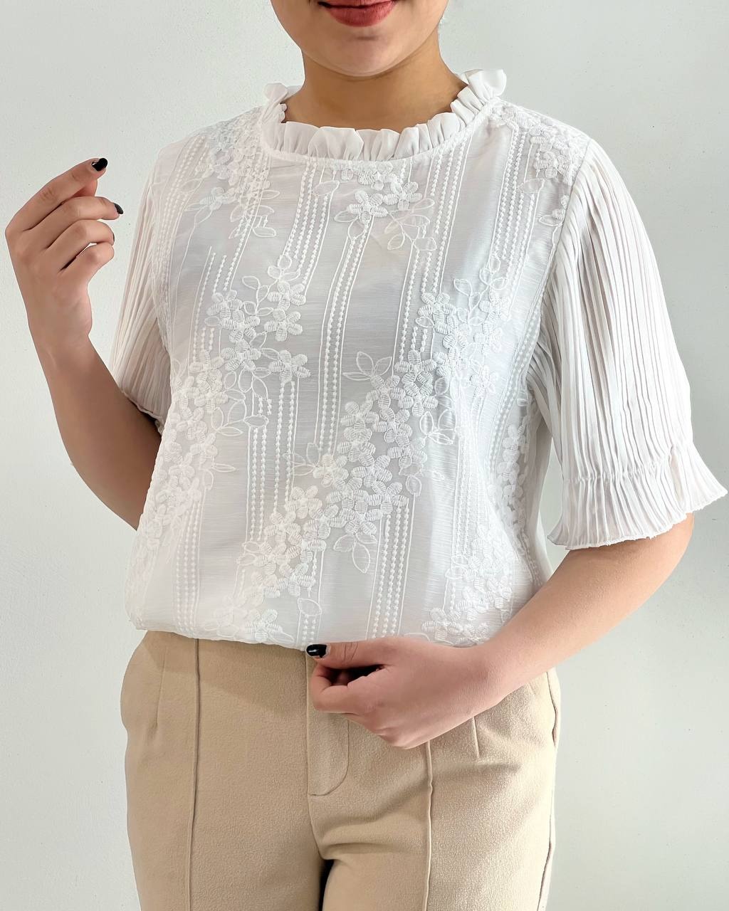 شومیز تمام گلدوزی آستین پلیسه کد 4382