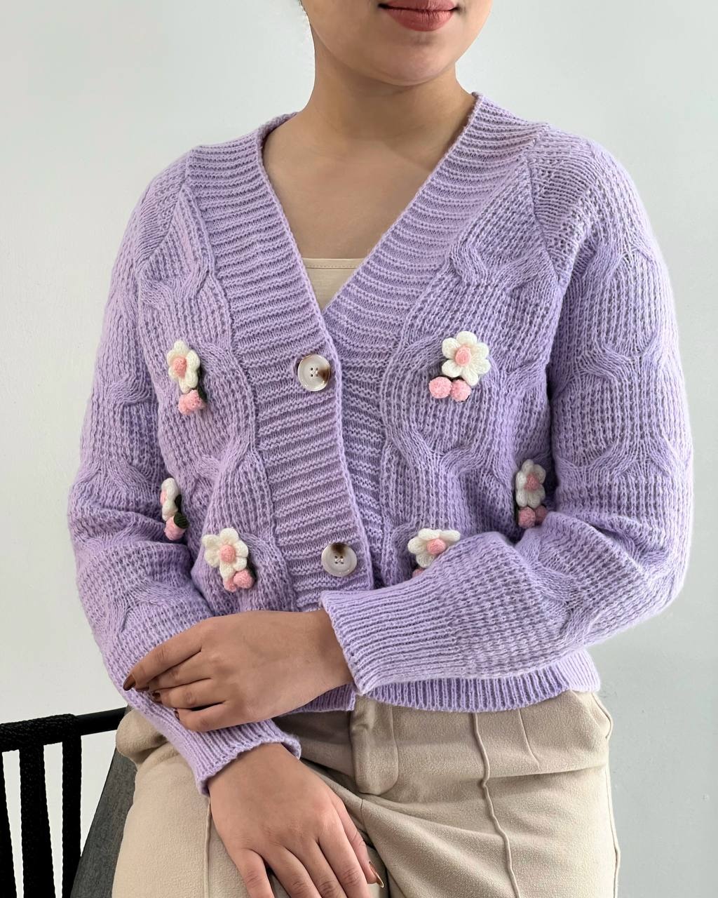 ژاکت بافت گل برجسته جلو دکمه کد 4392