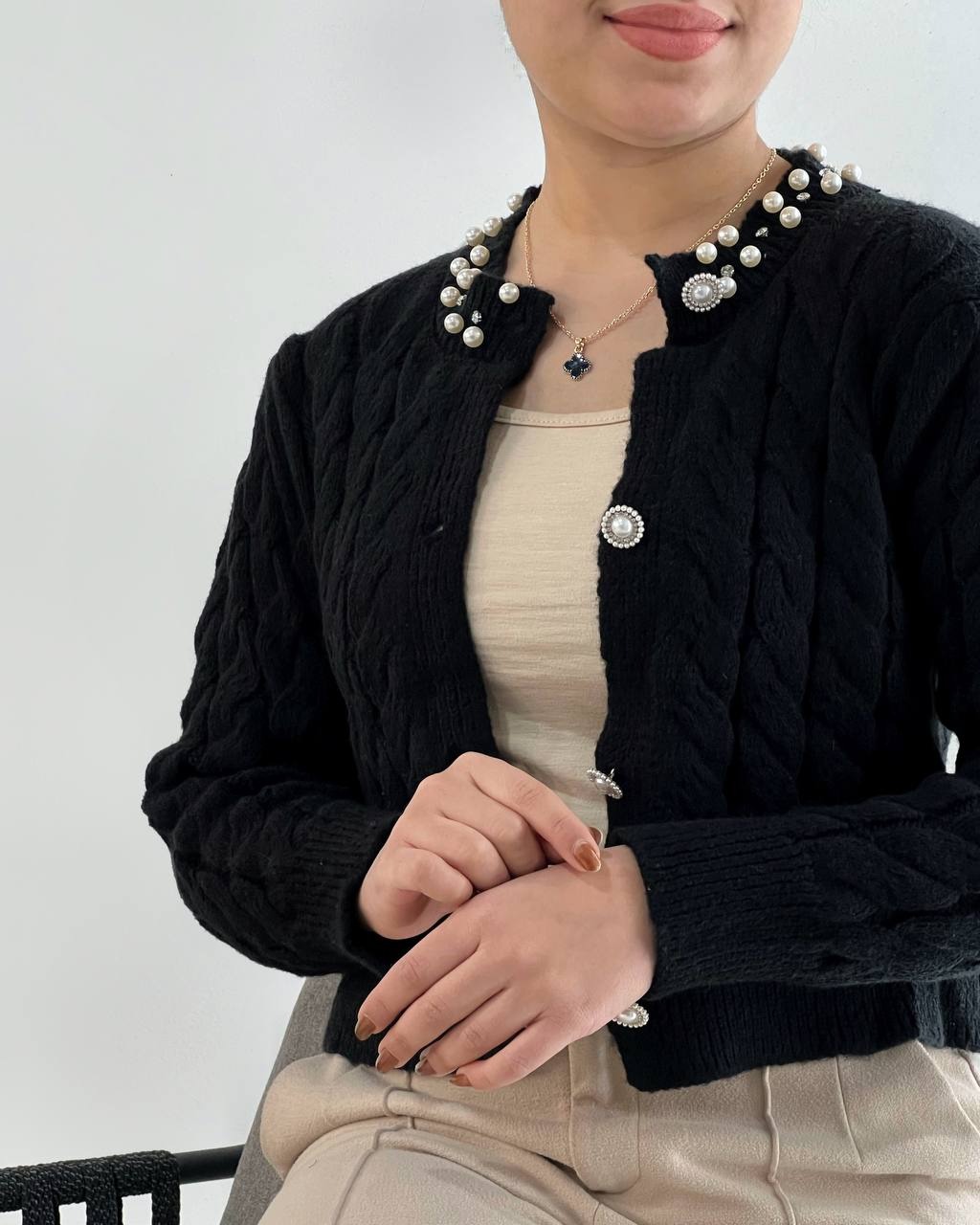 ژاکت بافت یقه مروارید جلو دکمه کد 4402