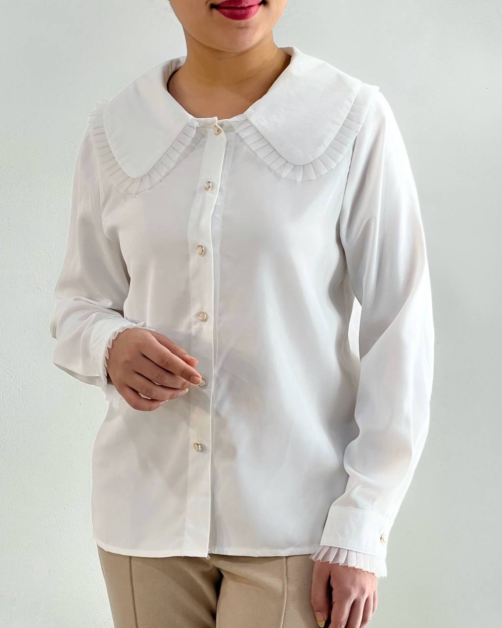 شومیز کرپ یقه ب ب کد 4438