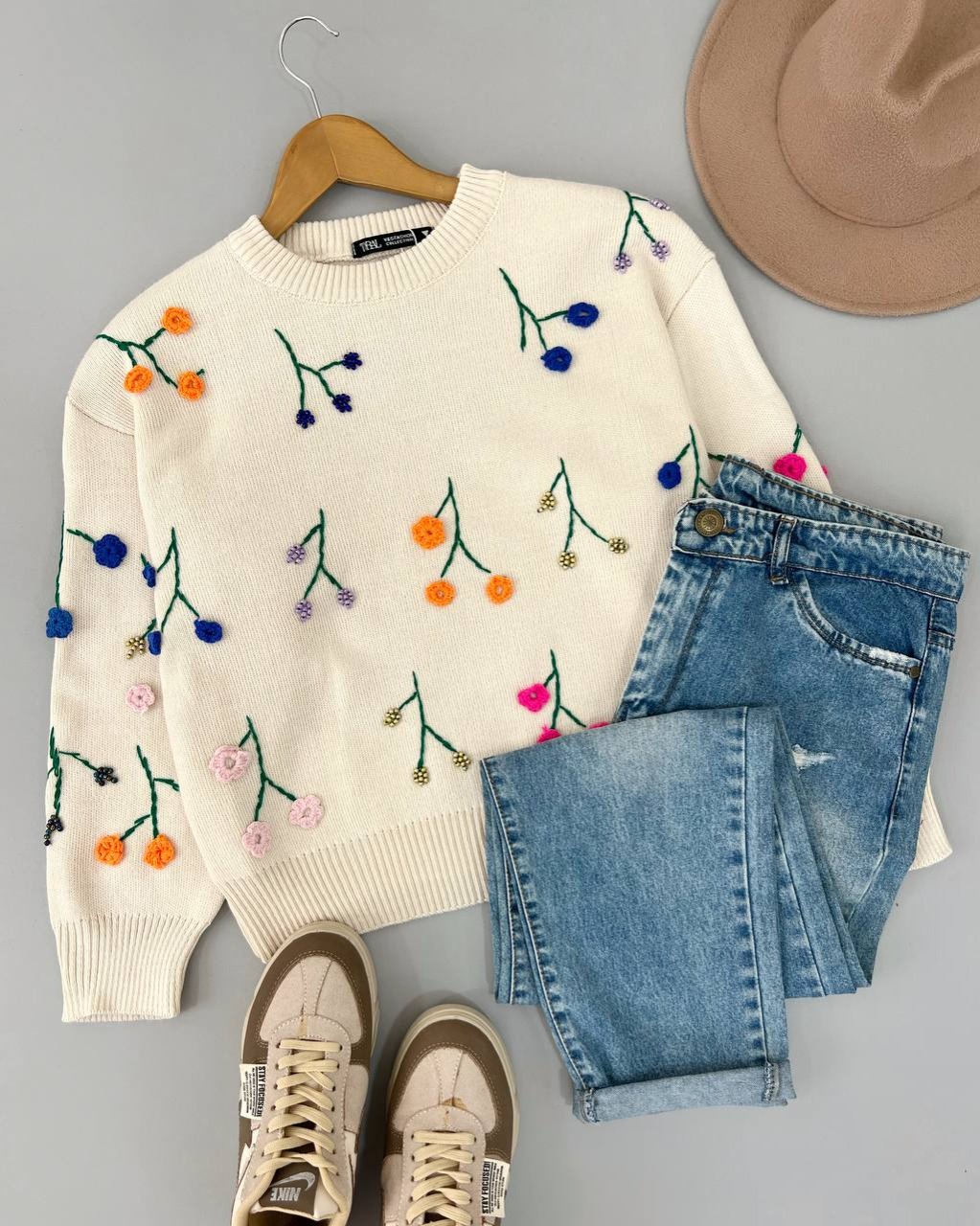 پلیور بافت گل برجسته مهره دوزی کد 4473