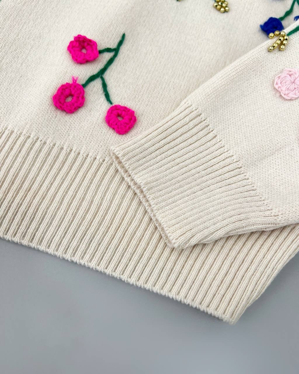 پلیور بافت گل برجسته مهره دوزی کد 4473