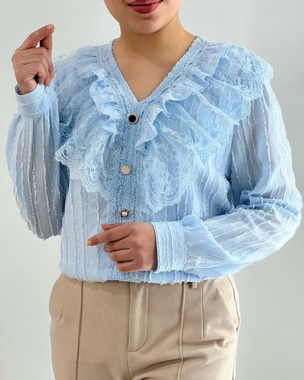 شومیز مجلسی با نوارای خامه دوزی کد 4505