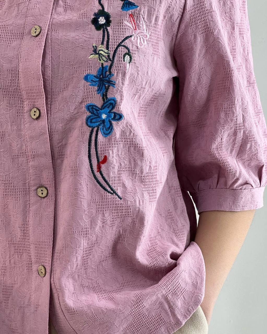 شومیز تمام گلدوزی جلو دکمه کد 4507