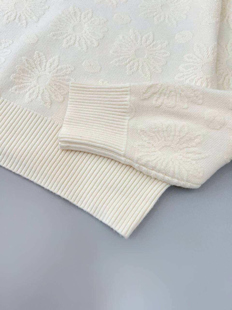 پلیور بافت گل برجسته سرشانه چین کد 4509