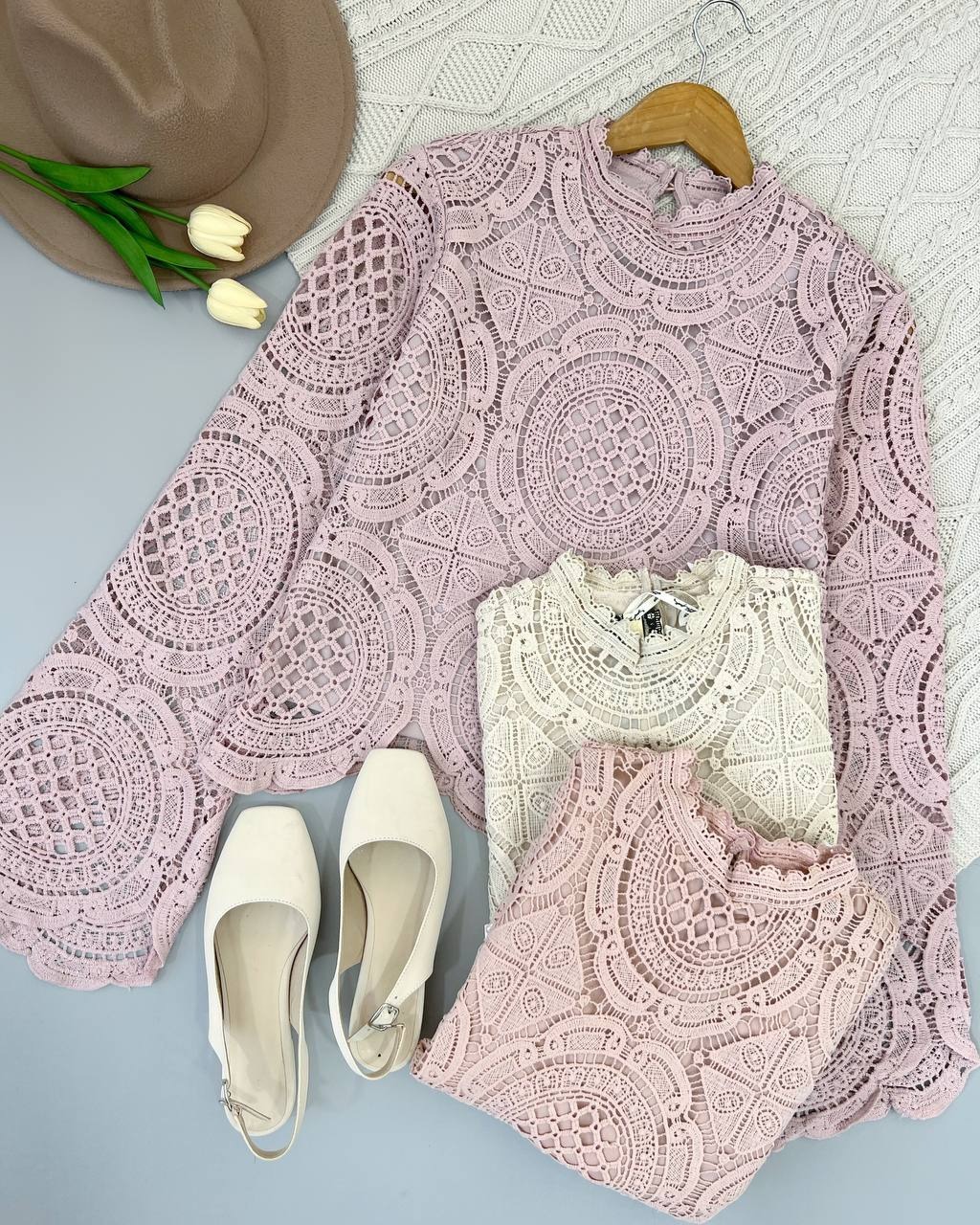 شومیز تمام دانتل وارداتی کد 4557