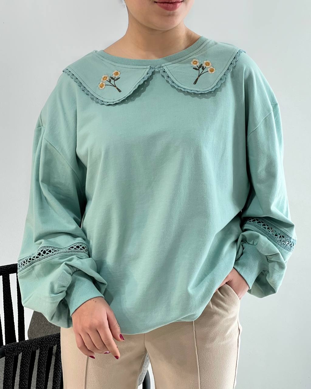 بلوز بهاره یقه ب ب قواره دار کد 4587