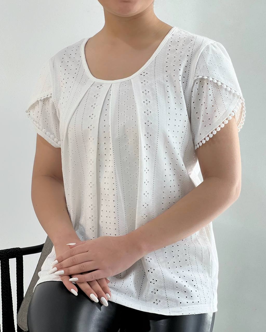 شومیز سفید آستین لاله کد 4596