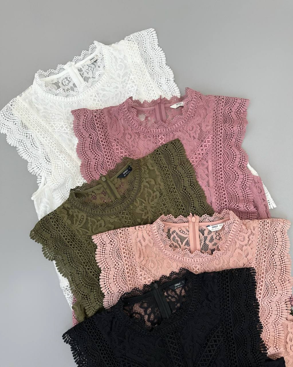 تاپ تمام دانتل مجلسی کد 4603