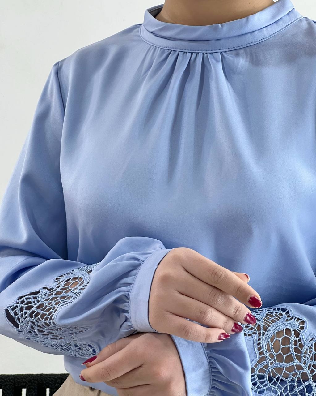 شومیز ساتن آستین کار شده کد 4604