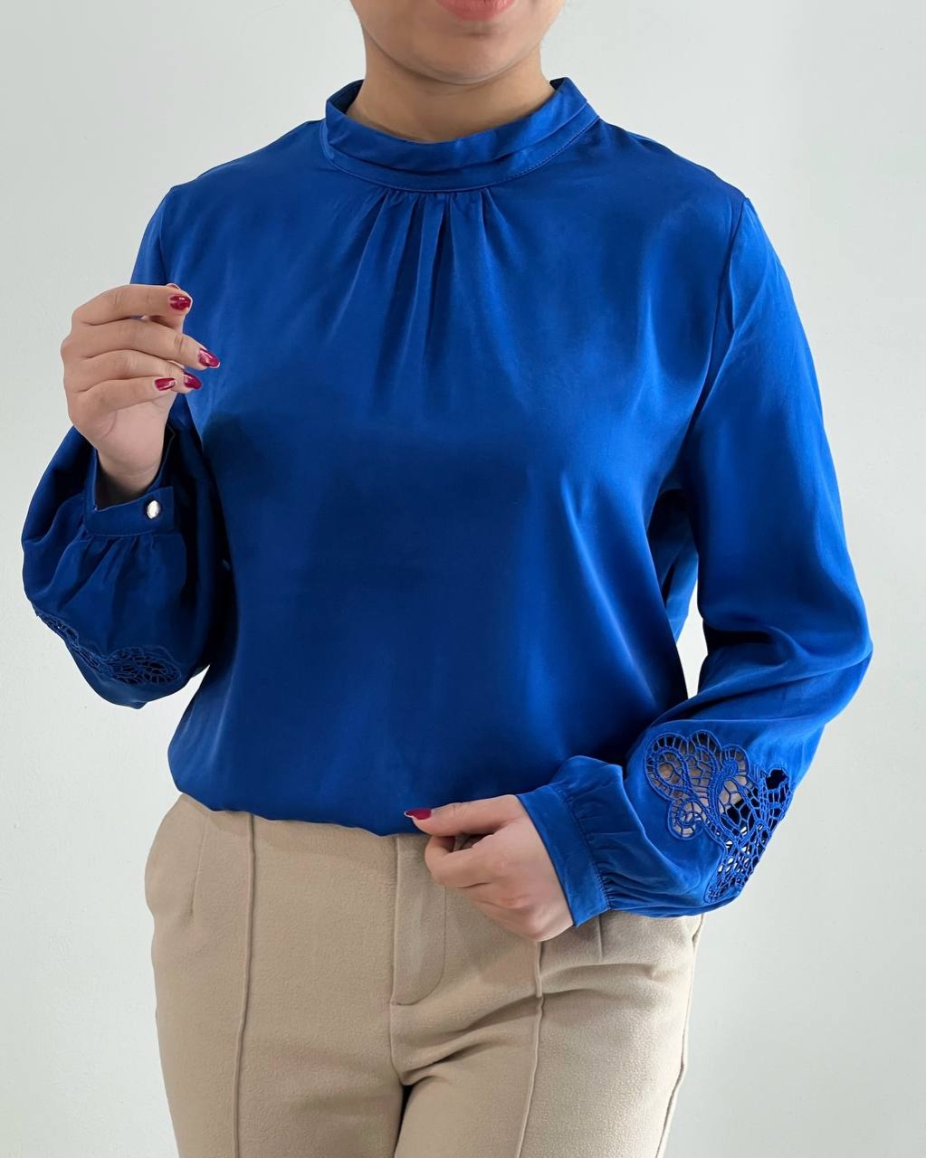 شومیز ساتن آستین کار شده کد 4604