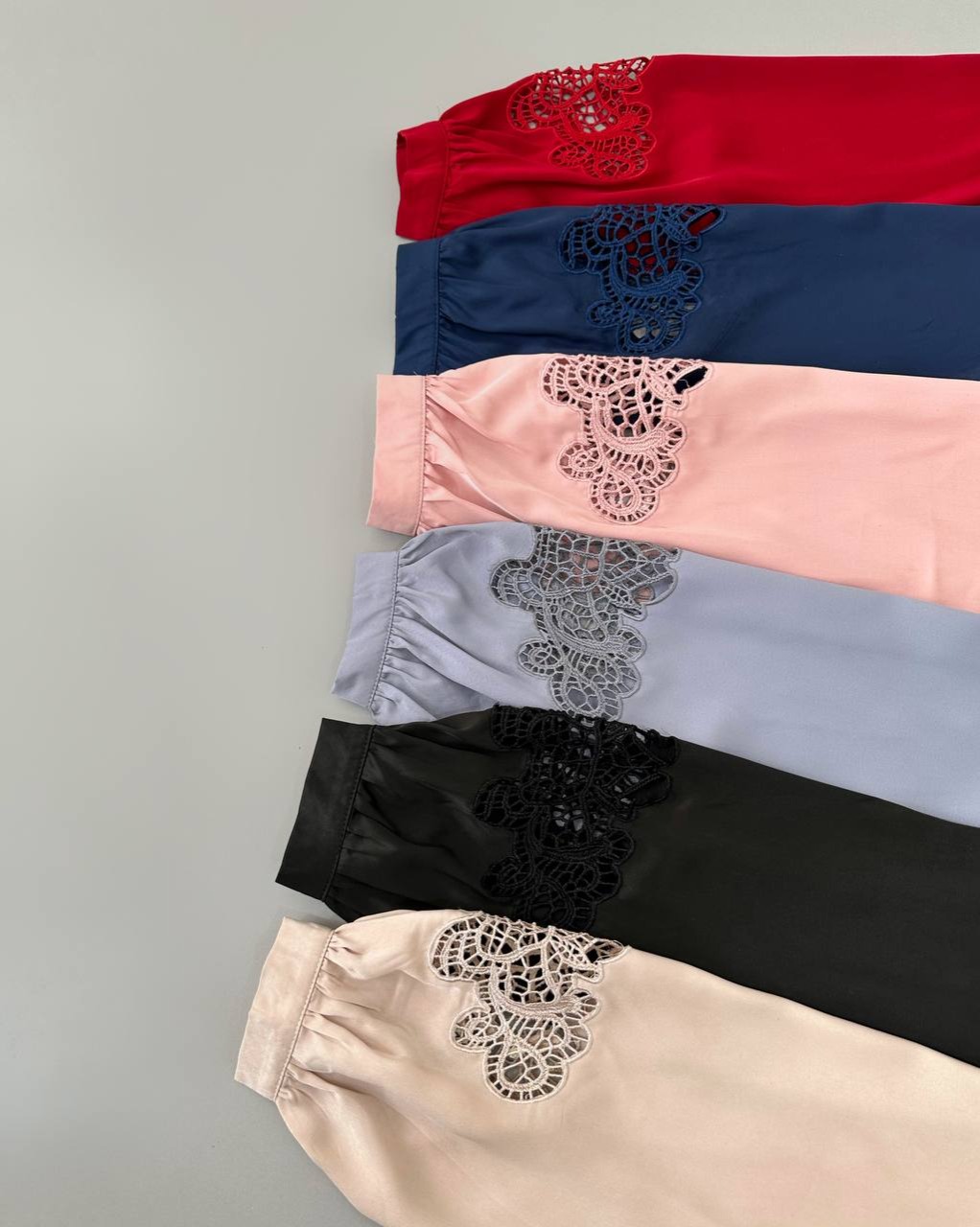 شومیز ساتن آستین کار شده کد 4604