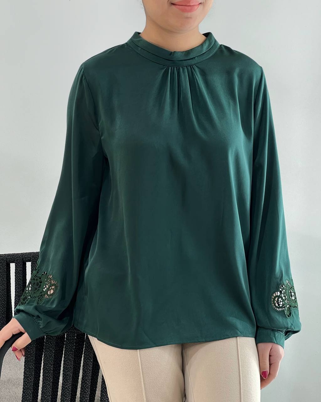 شومیز ساتن آستین کار شده کد 4604