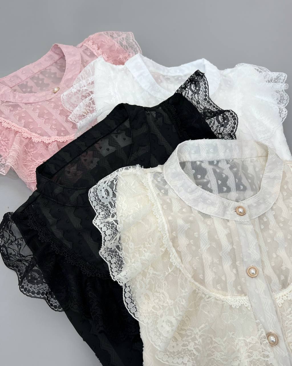 شومیز حریر گل برجسته جلو دکمه کد 4611