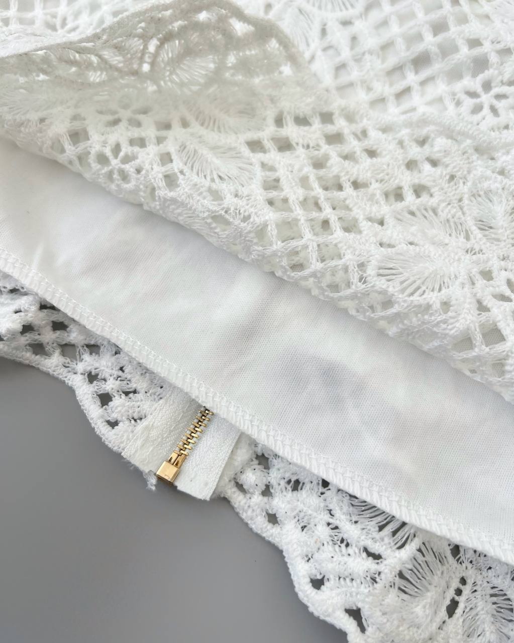 شومیز دانتل آستین پلیسه کد 4627