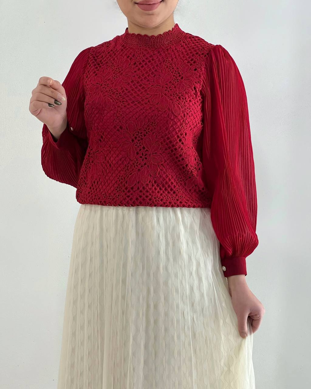 شومیز دانتل آستین پلیسه کد 4627