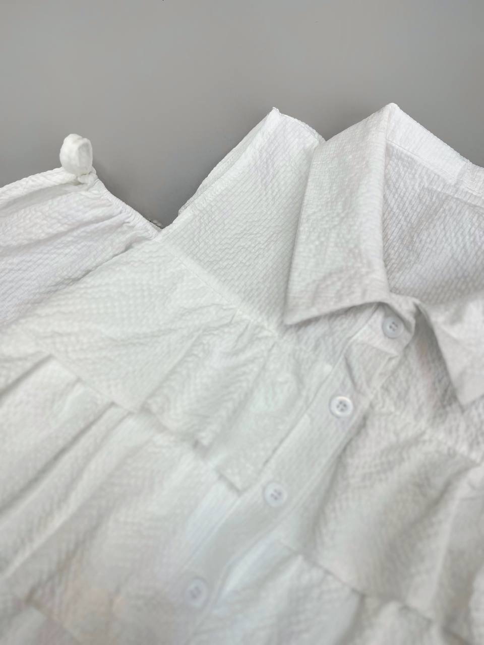 شومیز سه چین سرشانه باز کد 4631