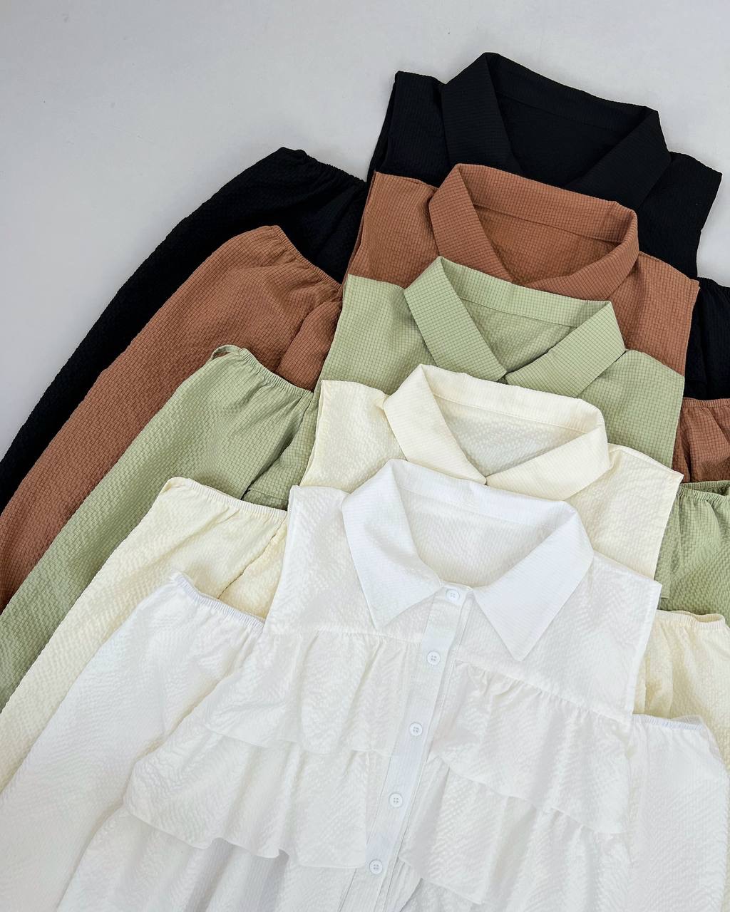 شومیز سه چین سرشانه باز کد 4631