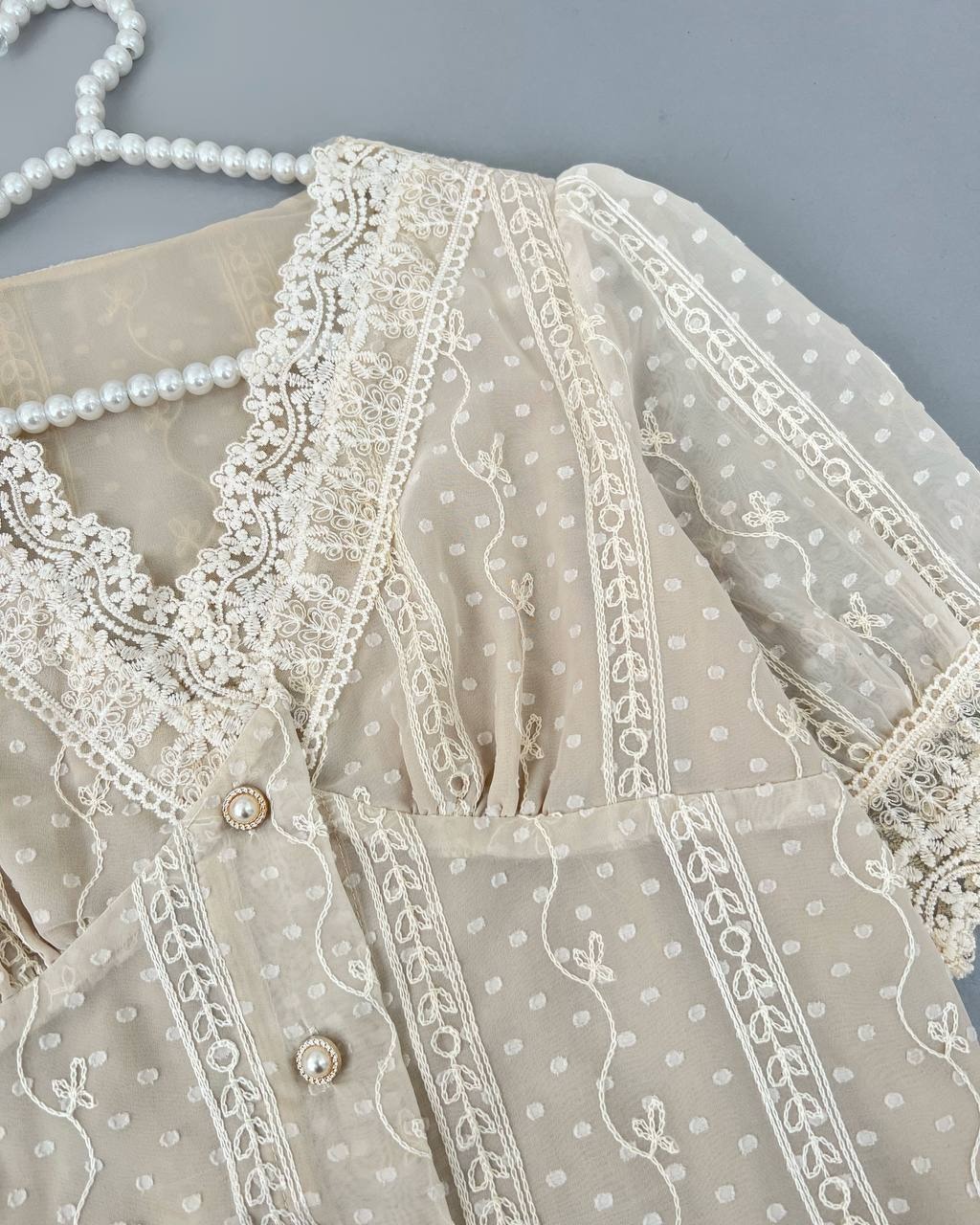 شومیز حریر تمام کار شده کد 4636