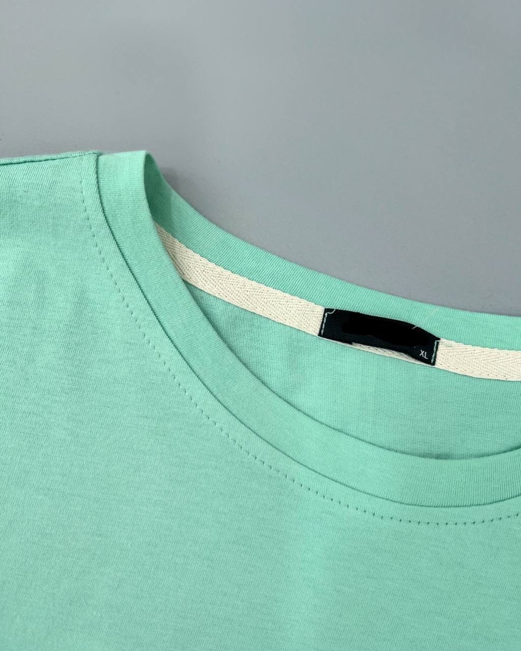 تیشرت مینیمال چاپ و گلدوزی کد 4637