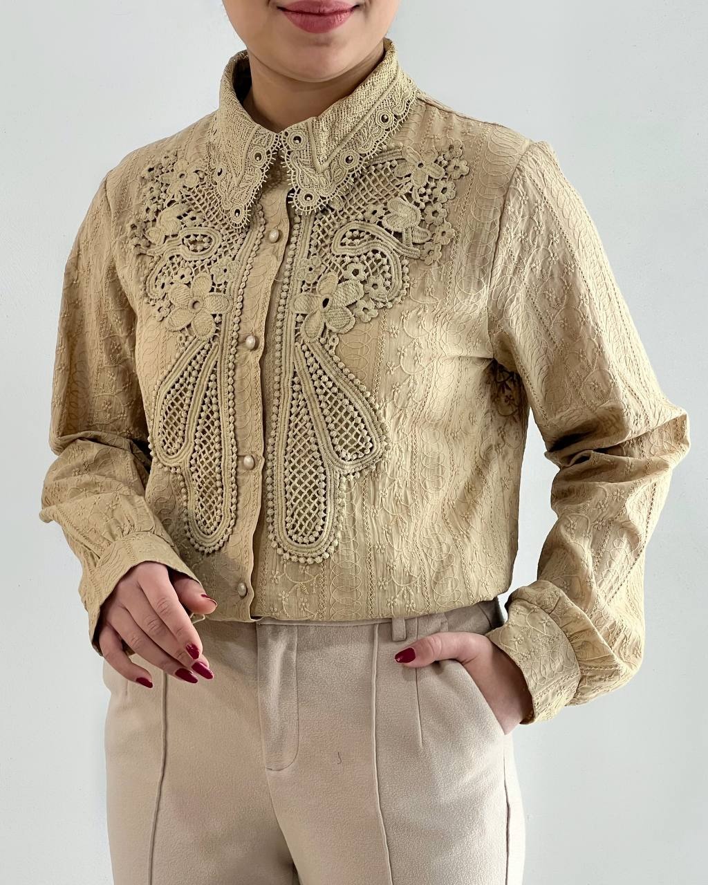 شومیز خامه دوزی تمام کار شده جلو دکمه کد 4660