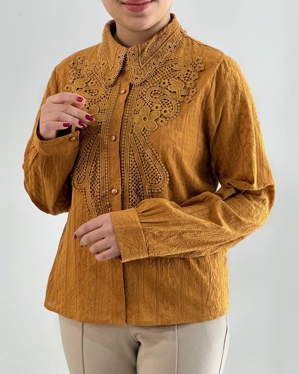 شومیز خامه دوزی تمام کار شده جلو دکمه کد 4660