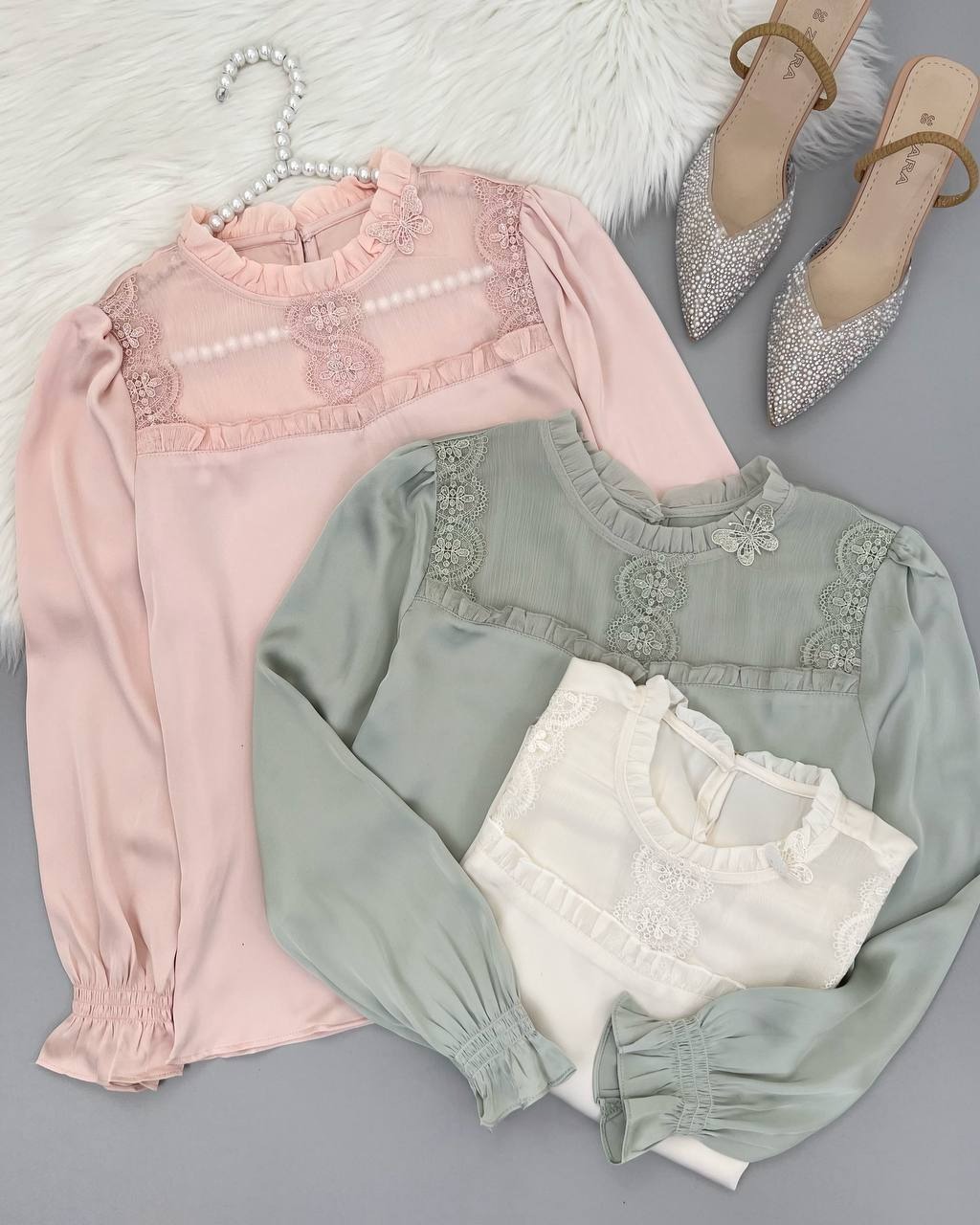 شومیز ساتن یقه کار شده کد 4672