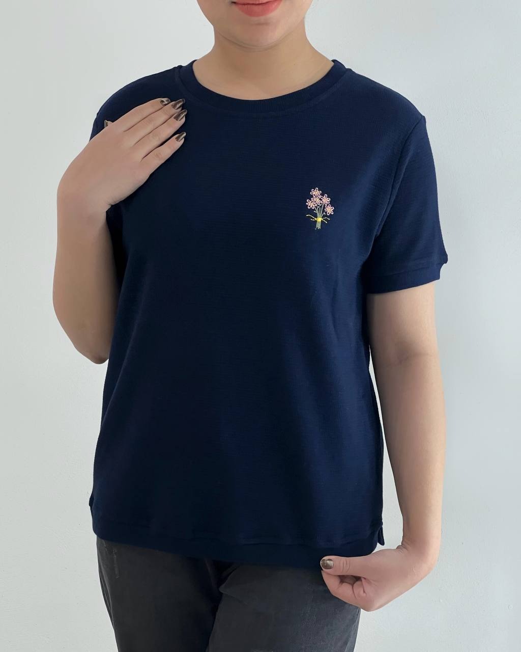 تیشرت یقه گرد گلدوزی کد 4679