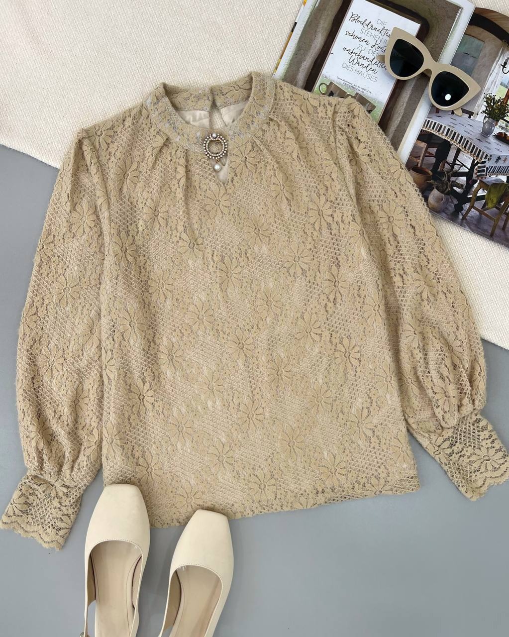 شومیز تمام دانتل آستردار کد 4702