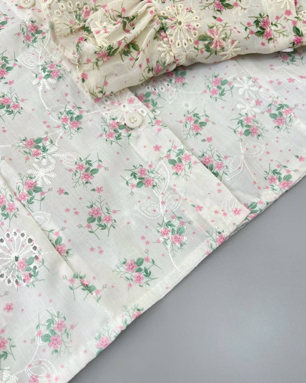 شومیز خامه دوزی جلو چین کد 4703