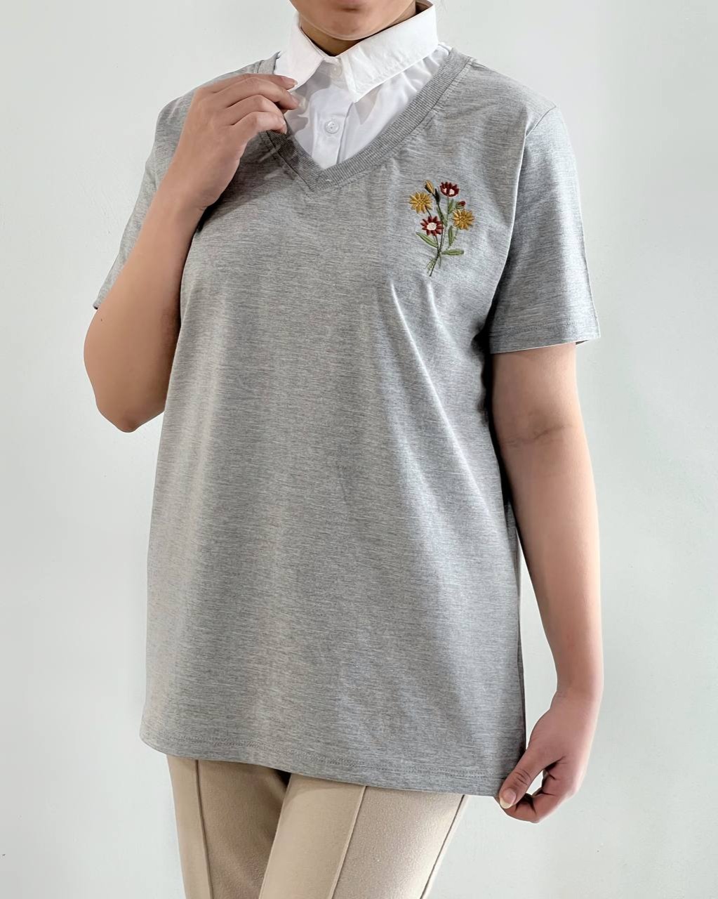 تیشرت یقه دار ساده گلدوزی کد 4705