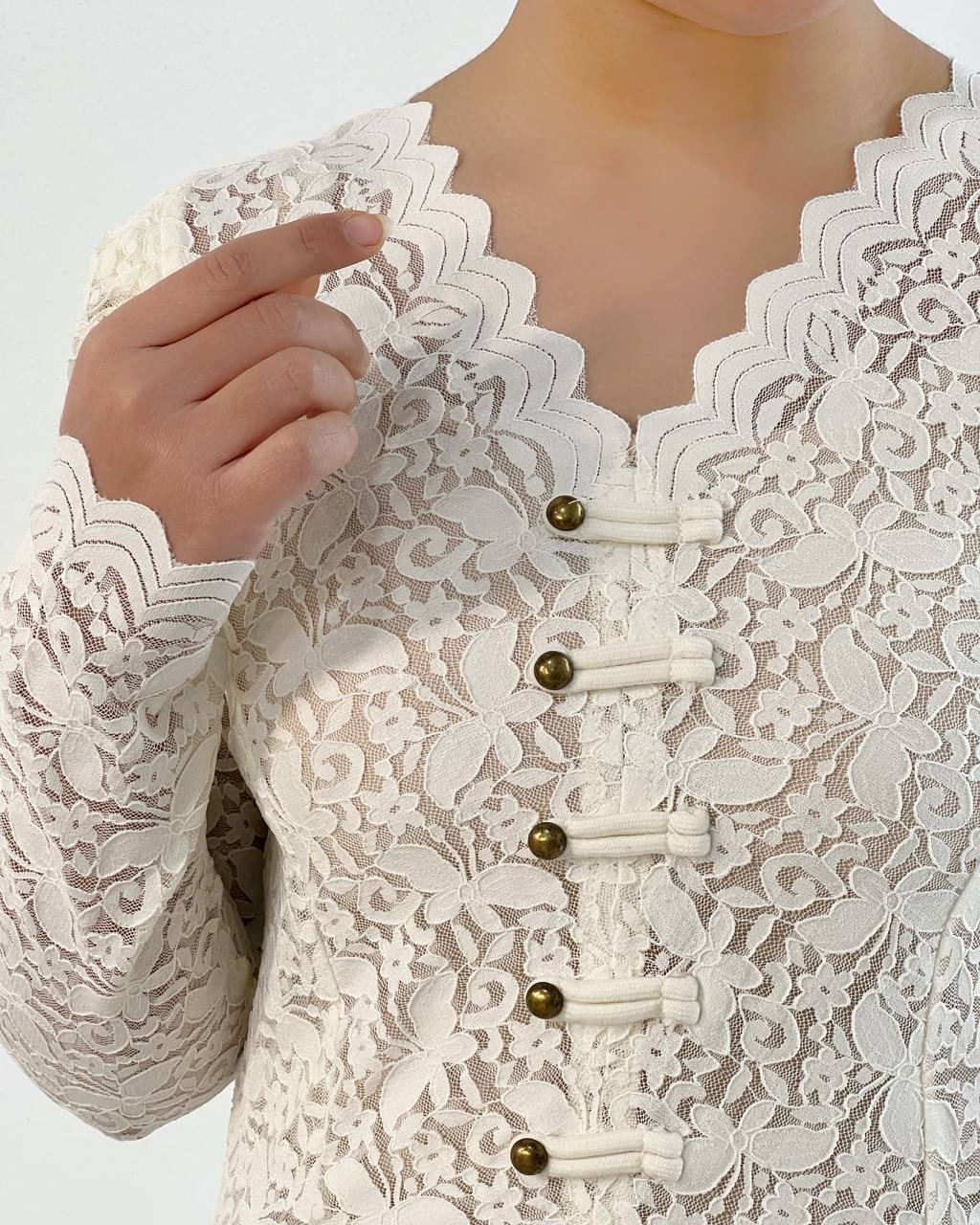 شومیز تمام دانتل تک رنگ کد 4708