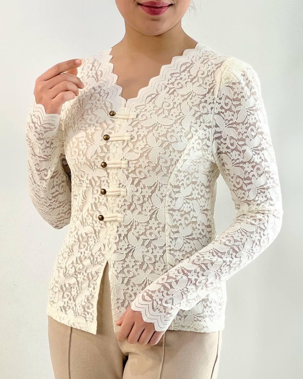 شومیز تمام دانتل تک رنگ کد 4708