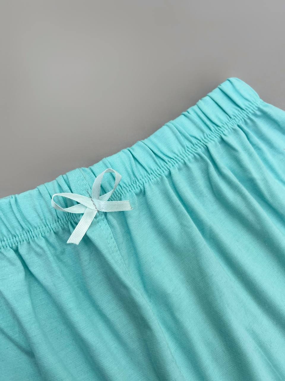 ست تاپ و شلوارک لبه گیپور کد 4747