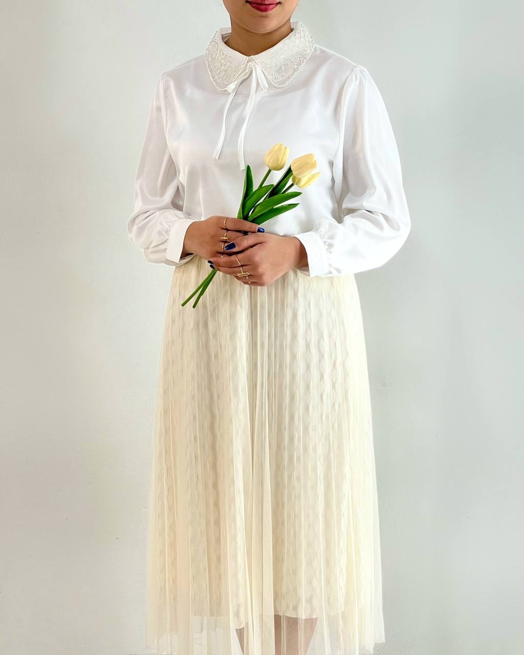 شومیز ساتن یقه منجوق دوزی کد 4793