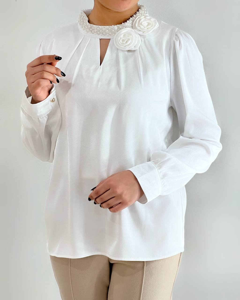 شومیز ساتن یقه منجوق دوزی کد 4813