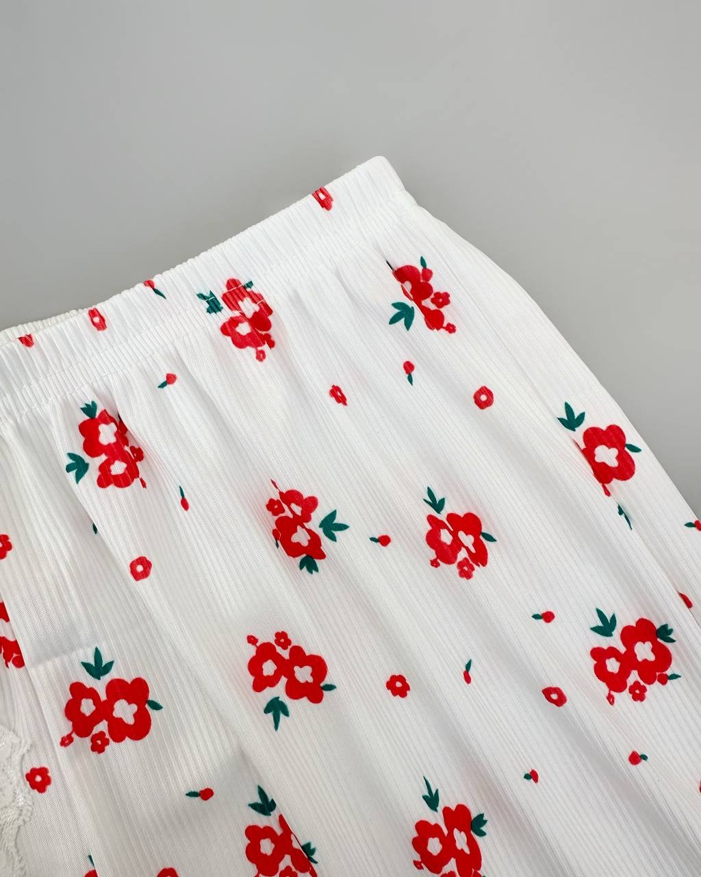 ست کراپ و شلوارک گل ریز کد 4823